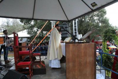 Missa em louvor ao Bom Jesus em Campo Mendes teve o PÃ¡roco SebastiÃ£o presidindo com liturgia da RÃ¡dio Campo Aberto